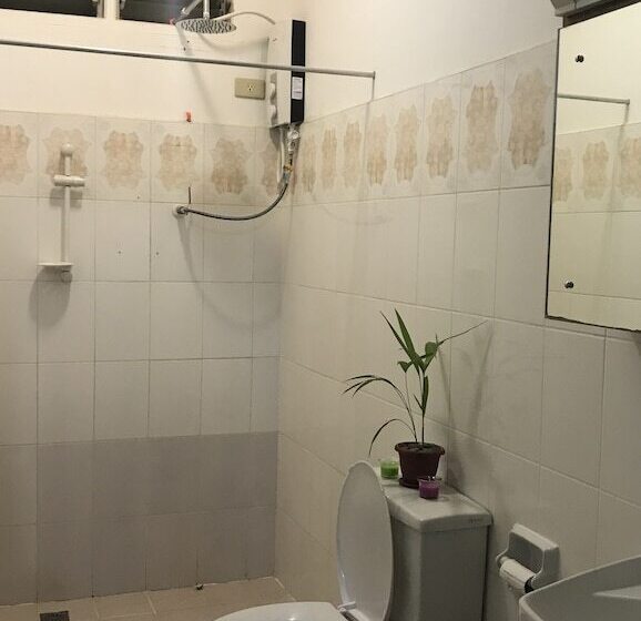 تختخواب و صبحانه Prim Travellers Inn