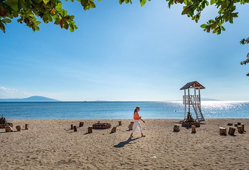 בית מלון כפרי Crusoe Cabins Casobe