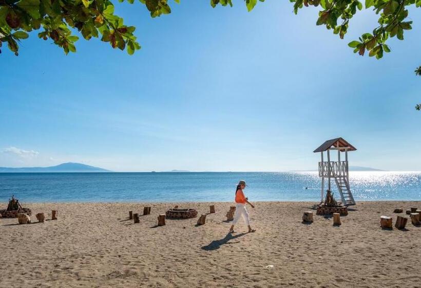 בית מלון כפרי Crusoe Cabins Casobe