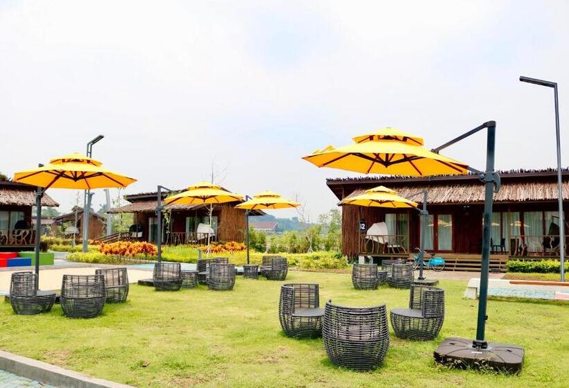 בית מלון כפרי Crusoe Cabins Casobe