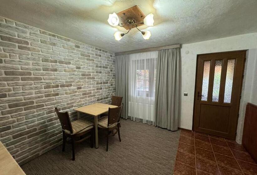 호텔 Guest House Ivan