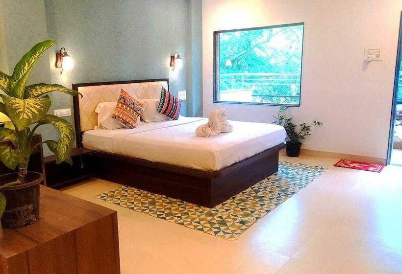 호텔 Hiranya Resorts