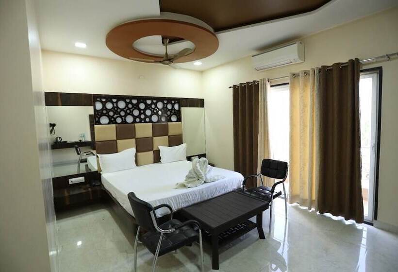 בית מלון כפרי Ishwar Nain