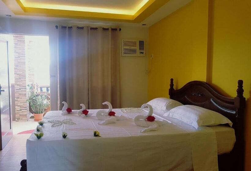 هتل Jelly's Haven Resort