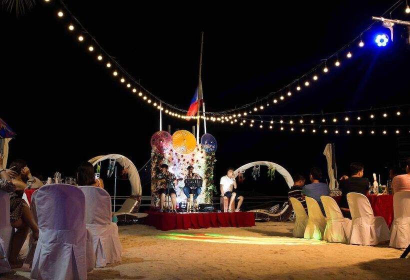 هتل Jelly's Haven Resort