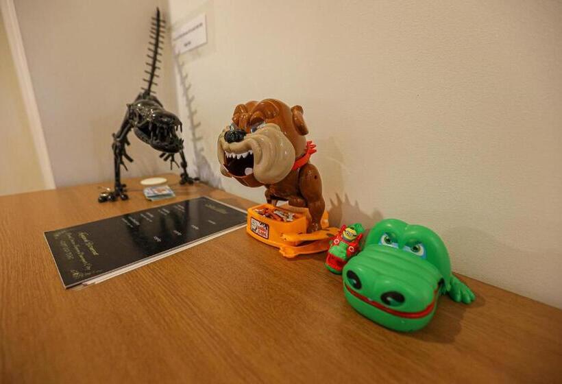 هتل Kingswick Residences & Lodge