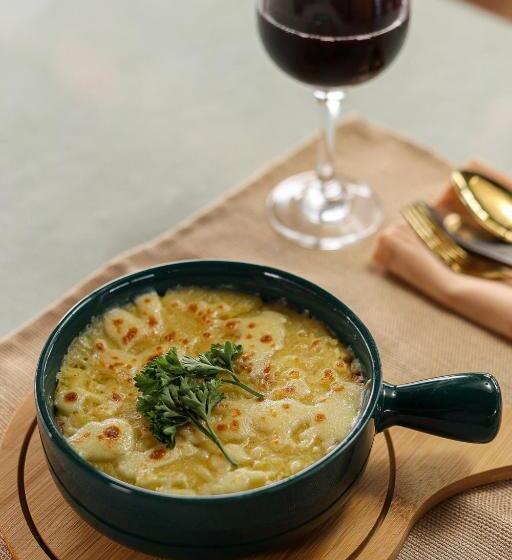 هتل Kingswick Residences & Lodge