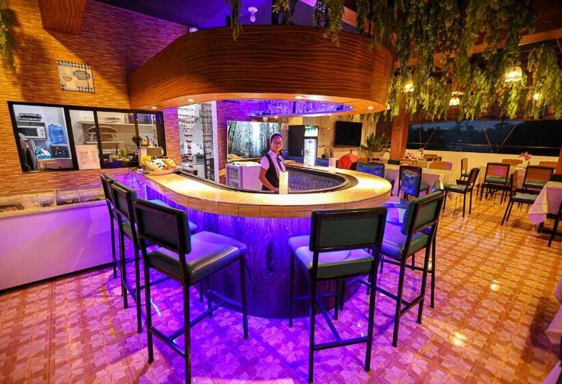 هتل Kingswick Residences & Lodge