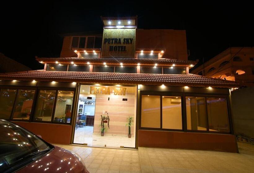 هتل Petra Sky