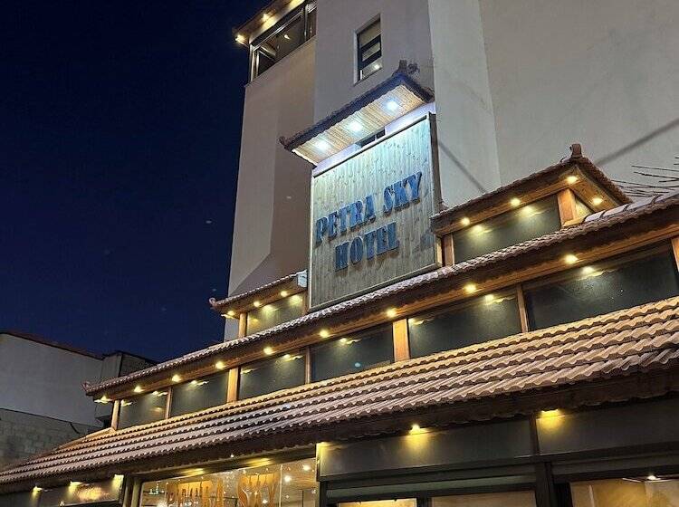 هتل Petra Sky