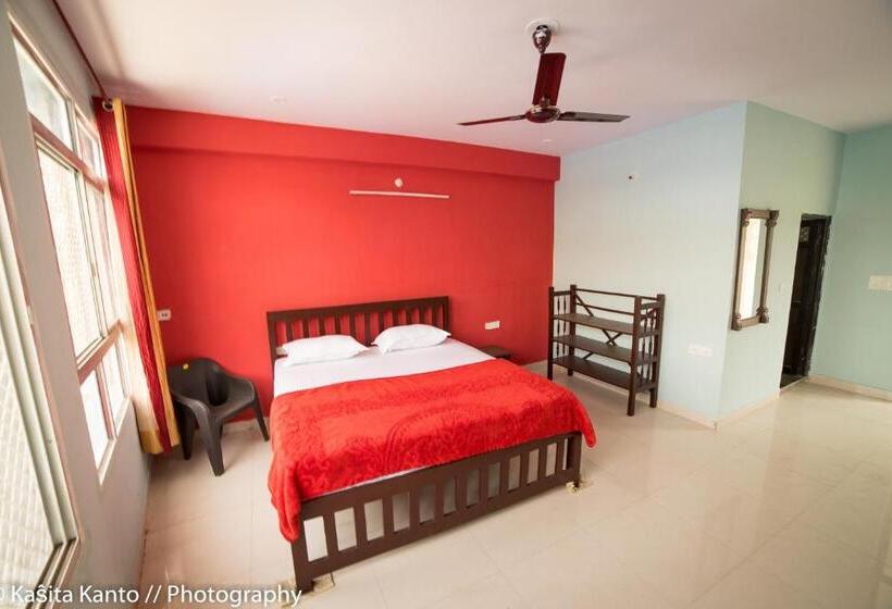 هتل Radhika Palace