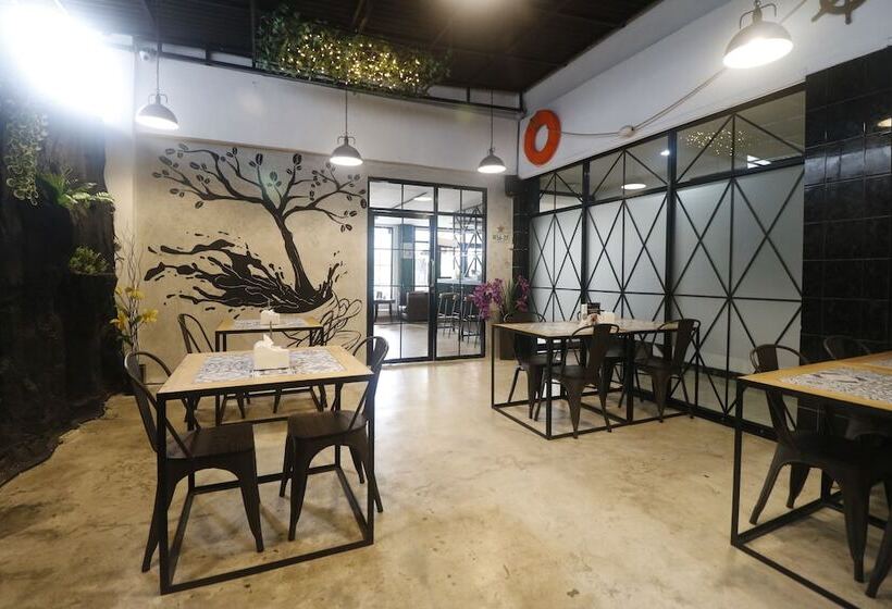 酒店 Reddoorz Plus @ Jalan Raden Intan Lampung