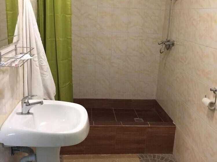 בית מלון כפרי Siesta Mini