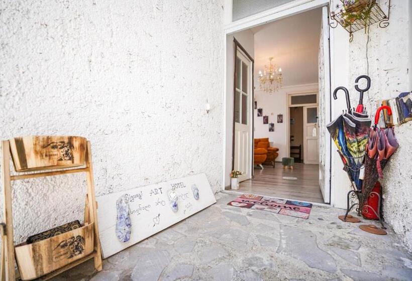 هتل Sighnaghi Art