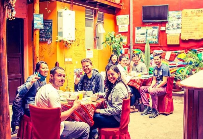 Общежитие Marlon S Inn Cusco