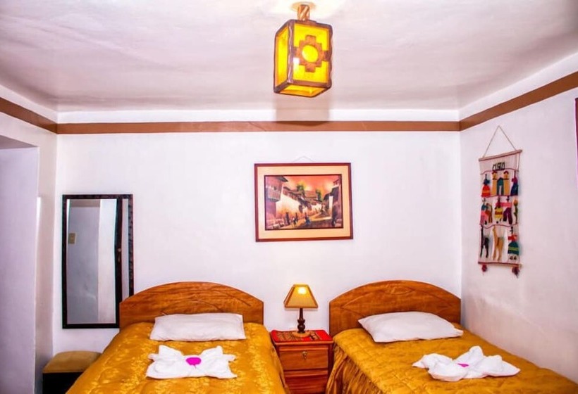 Общежитие Marlon S Inn Cusco