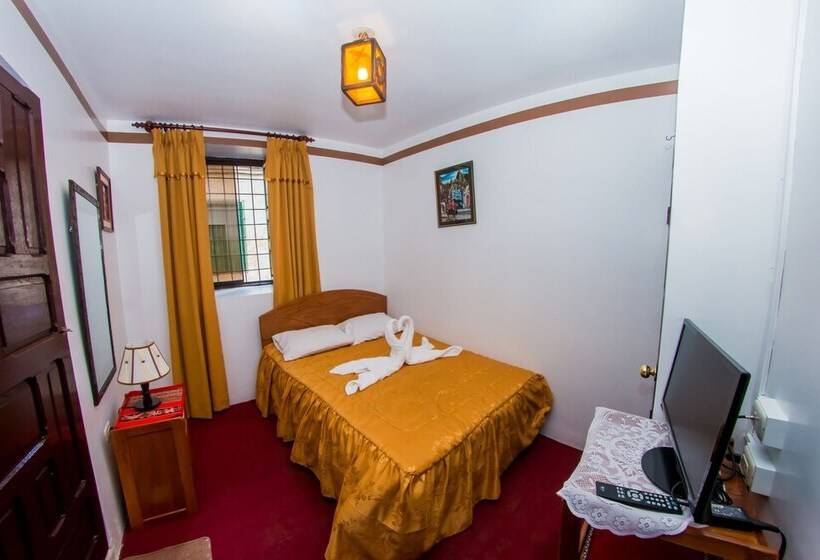 Общежитие Marlon S Inn Cusco