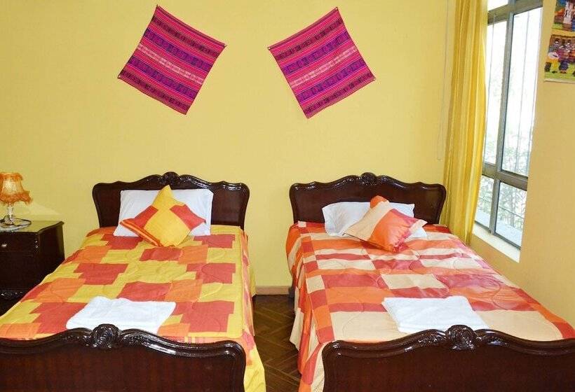 Общежитие Marlon S Inn Cusco