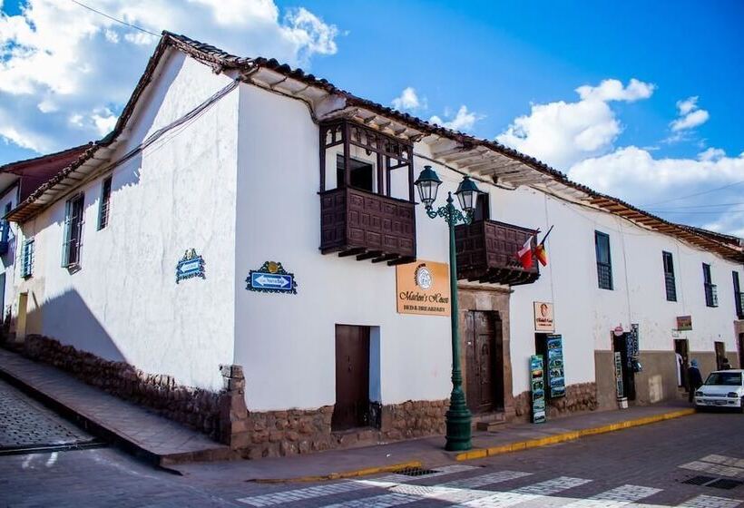 Общежитие Marlon S Inn Cusco
