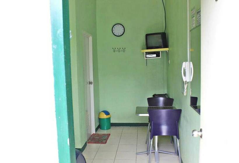 پانسیون Bulalo Mangrove Inn