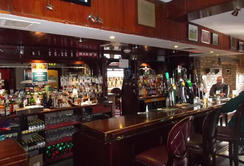 بنسيون Dalys Inn