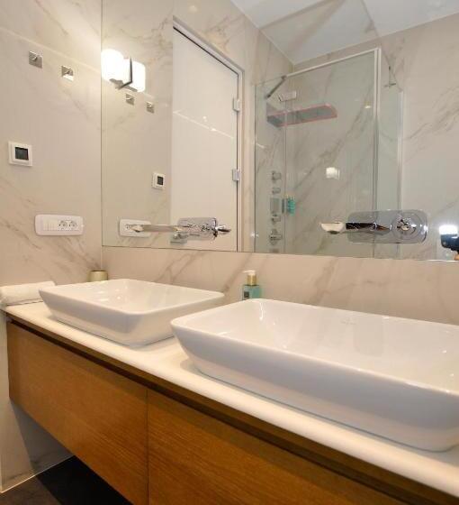 펜션 Fortuna Luxury Rooms