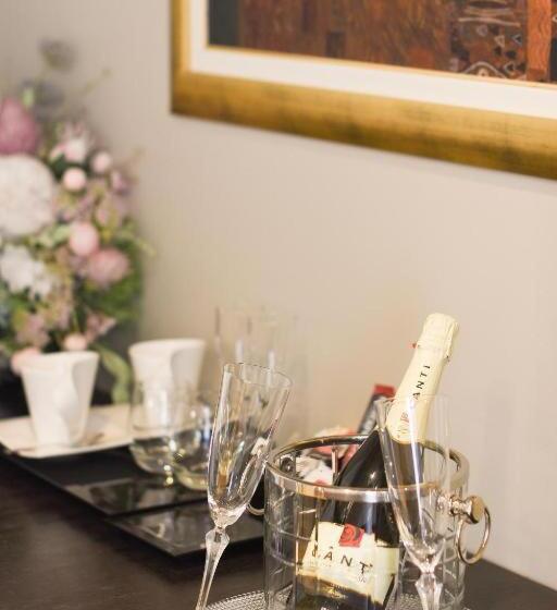 펜션 Fortuna Luxury Rooms