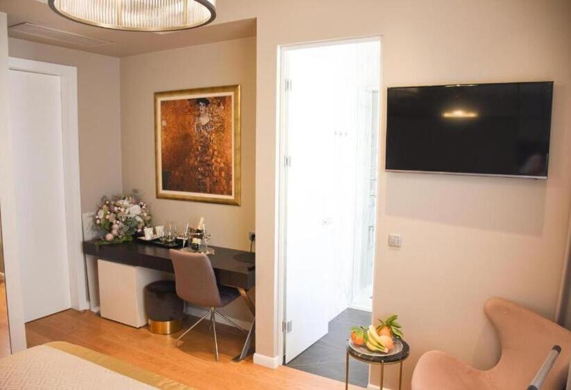 펜션 Fortuna Luxury Rooms