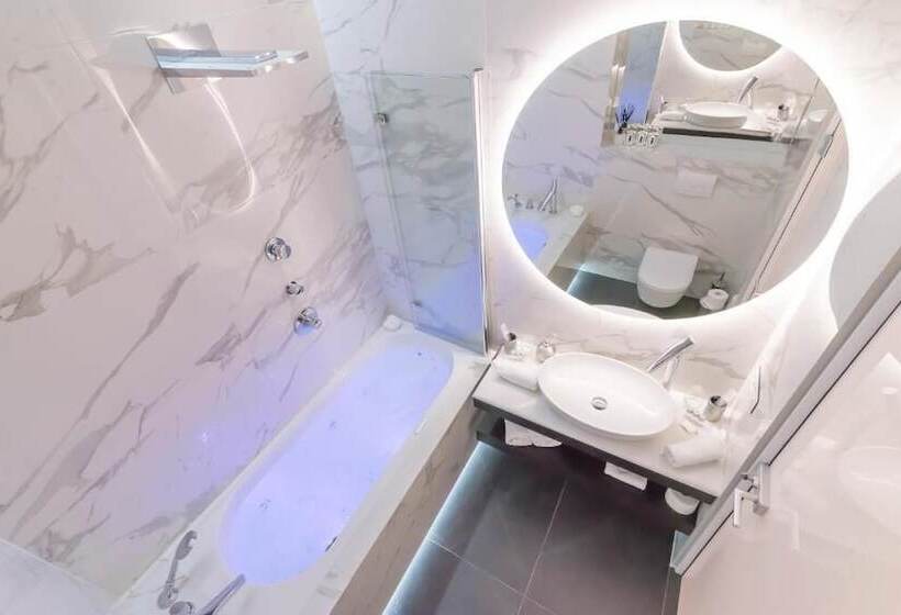 펜션 Fortuna Luxury Rooms