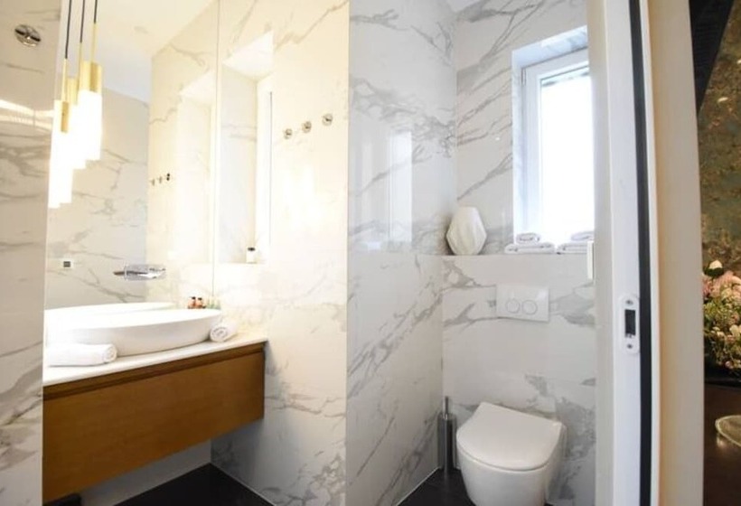 펜션 Fortuna Luxury Rooms