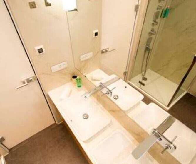 펜션 Fortuna Luxury Rooms