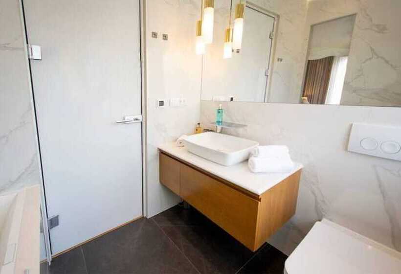 펜션 Fortuna Luxury Rooms