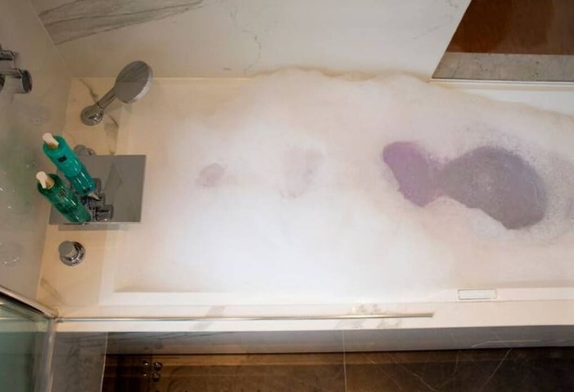 펜션 Fortuna Luxury Rooms