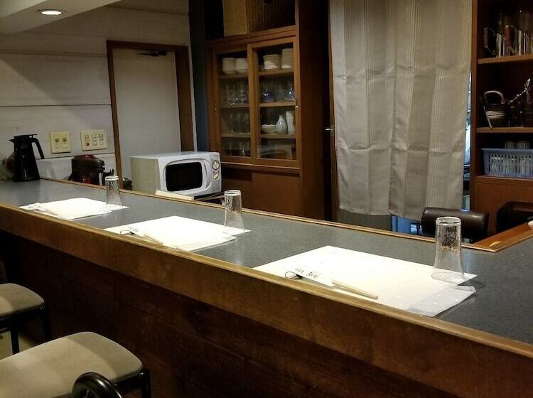 بنسيون Guest House Maroudo