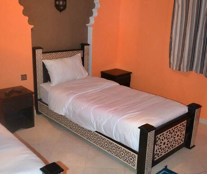 ペンション Inyan Dakhla