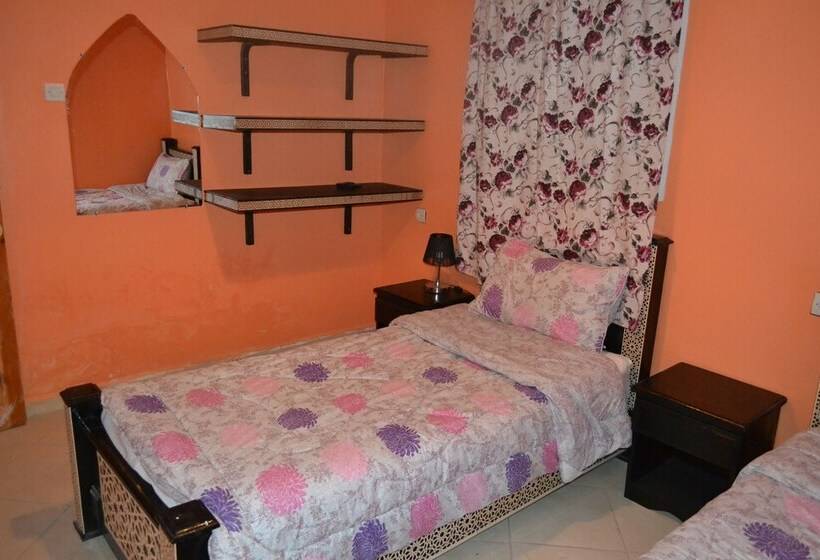 ペンション Inyan Dakhla