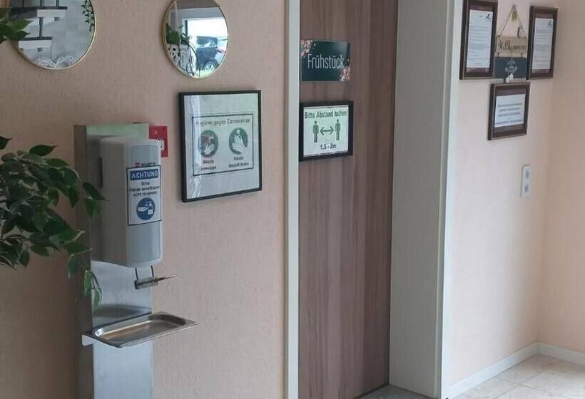 Пансион Moselina Gästezimmer