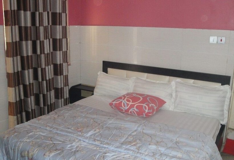 بنسيون Ocean Palace Guest Inn