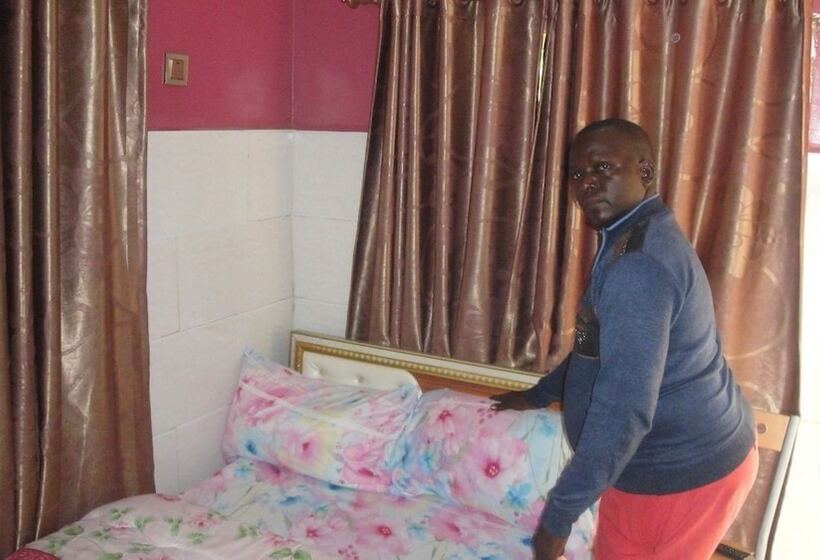 بنسيون Ocean Palace Guest Inn