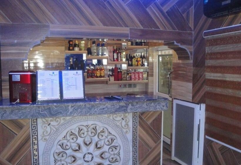 بنسيون Ocean Palace Guest Inn