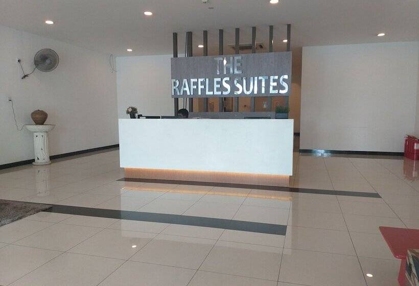 Raffles Suites Homestay