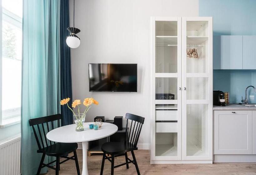 Sanhaus Apartments   Fiszera 6