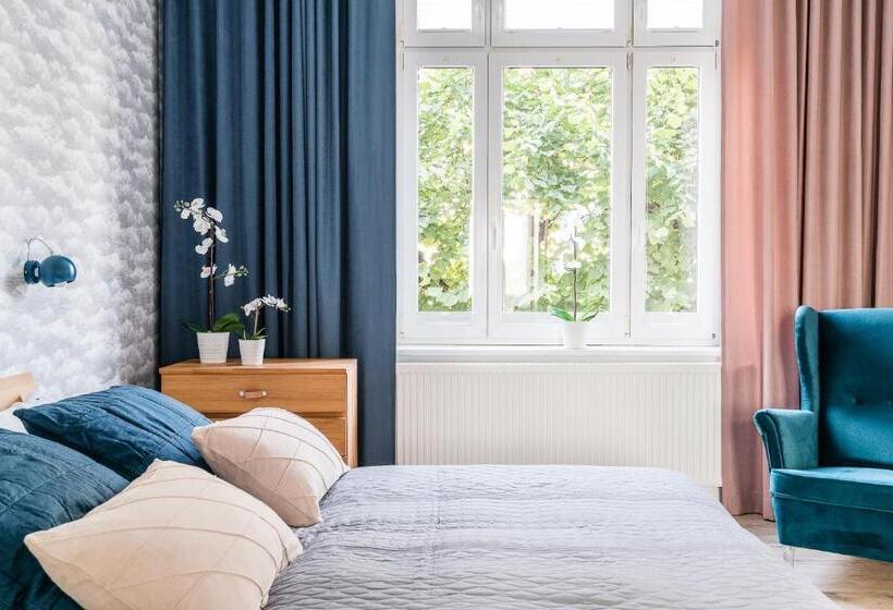 Sanhaus Apartments   Fiszera 6