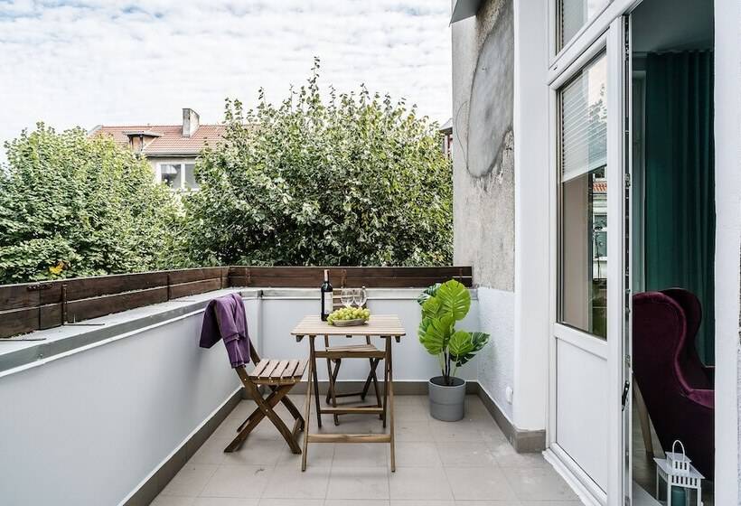 Sanhaus Apartments   Fiszera 6