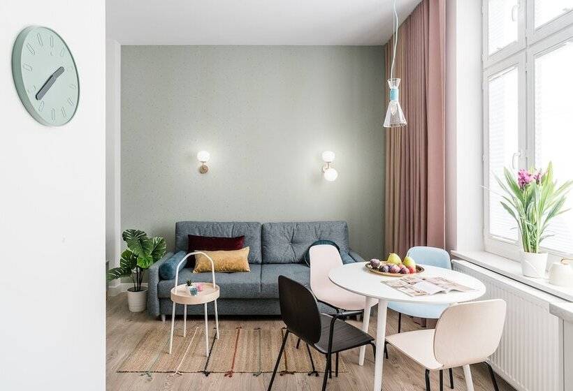 Sanhaus Apartments   Fiszera 6