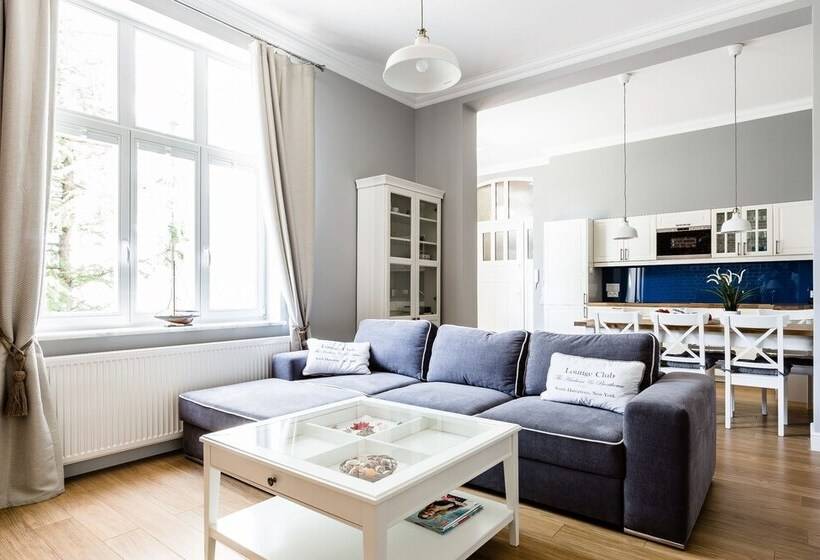 Sanhaus Apartments   Fiszera 6