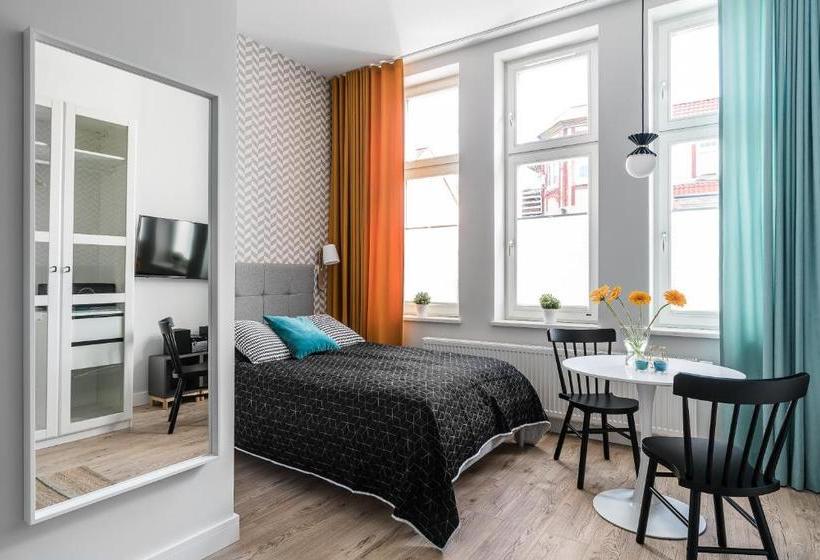 Sanhaus Apartments   Fiszera 6