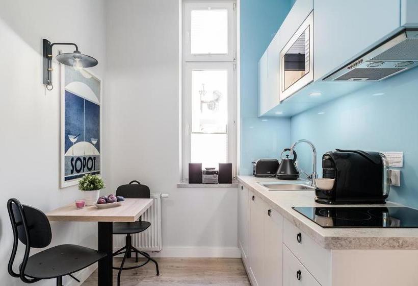 Sanhaus Apartments   Fiszera 6