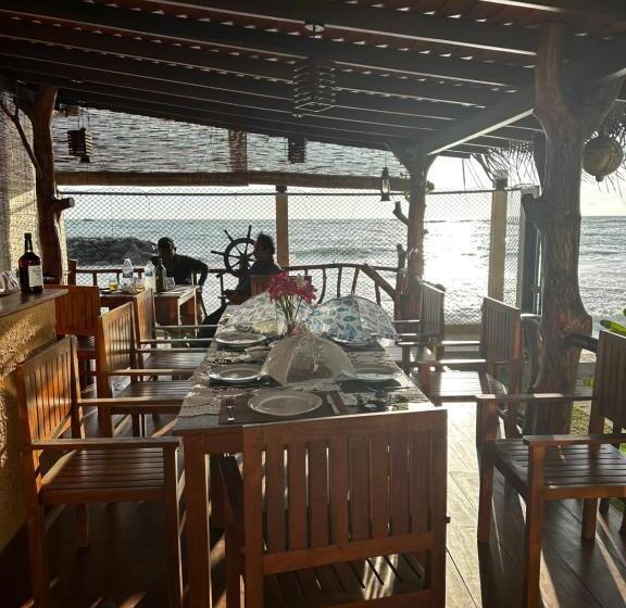 White Sand Villa   Beach Front