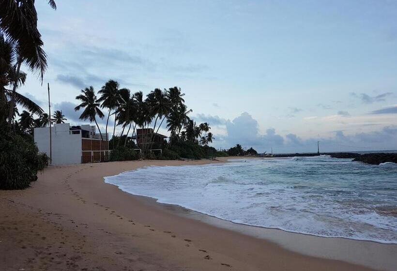 White Sand Villa   Beach Front